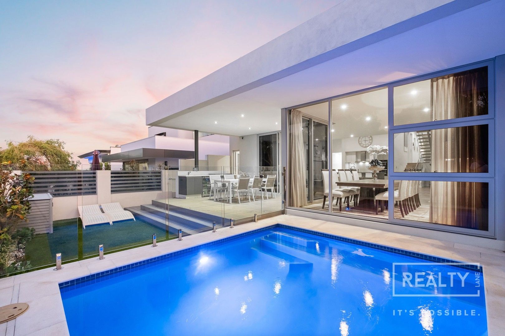 4 bedrooms House in 6 Omaroo Terrace CITY BEACH WA, 6015