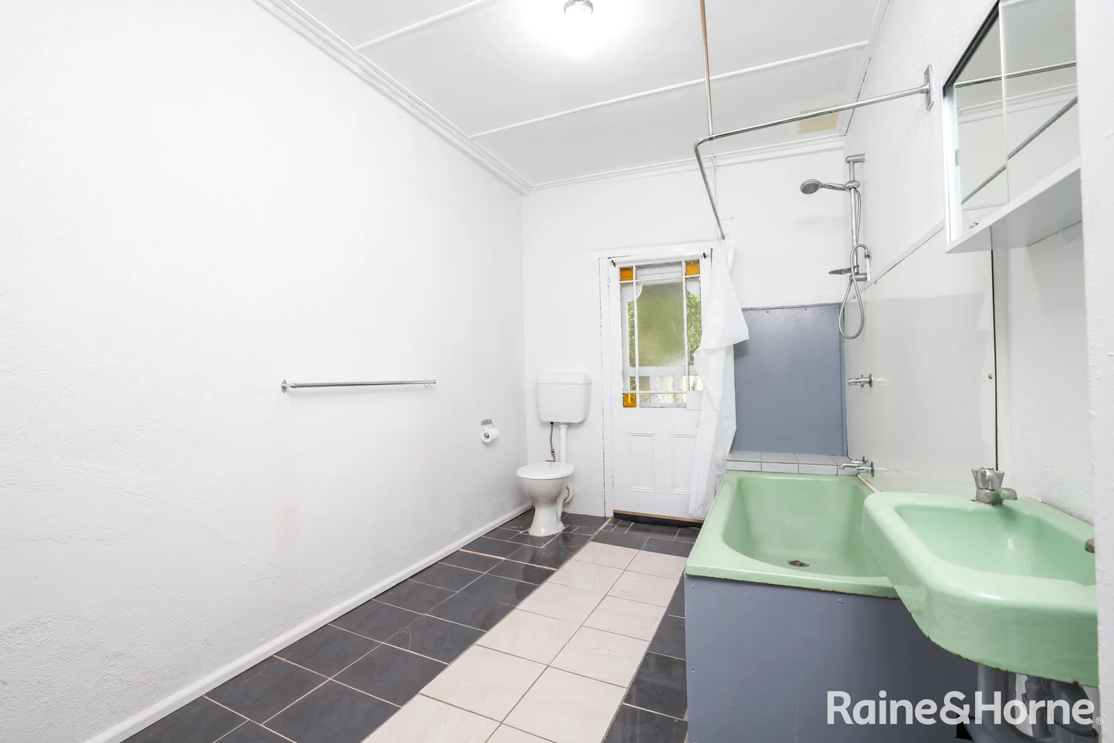 Additional image 3 of 309 Russell Street, Bathurst NSW 2795