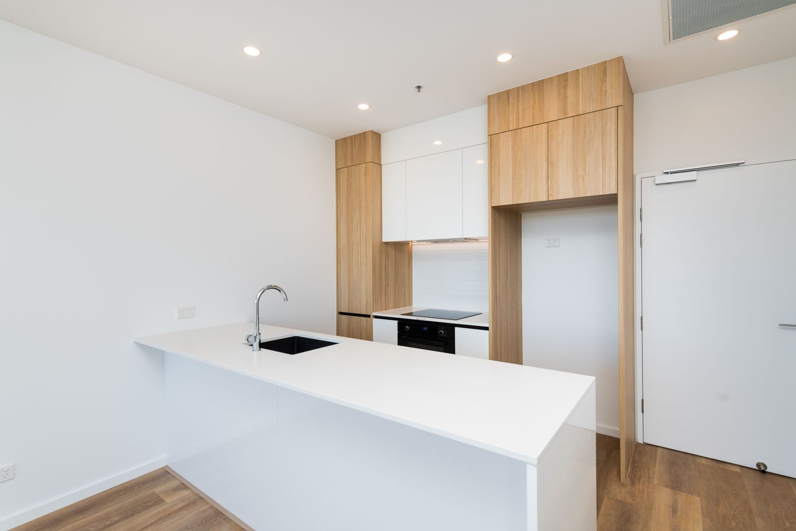 87/5 Light Street, Griffith ACT 2603, Image 2