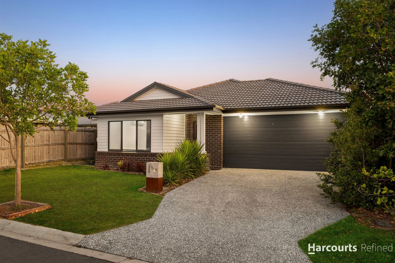 4 bedrooms House in 36 Cambridge Circuit YARRABILBA QLD, 4207