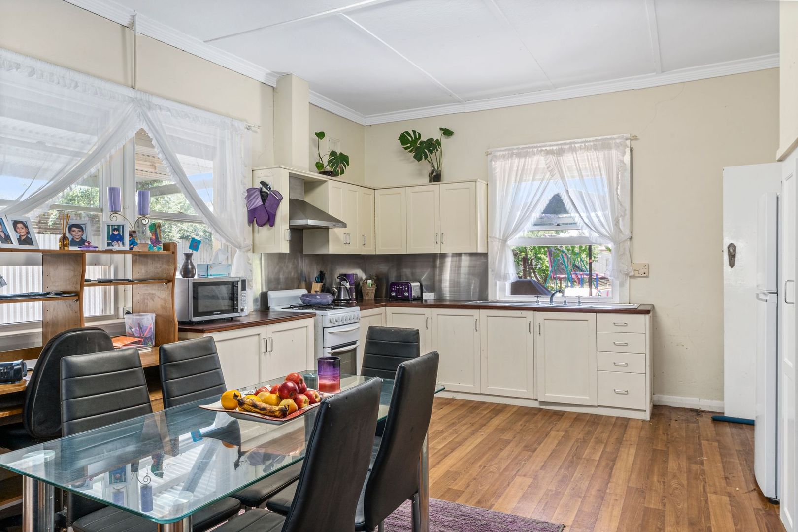 210 SIXTEENTH Street, Renmark SA 5341 Domain