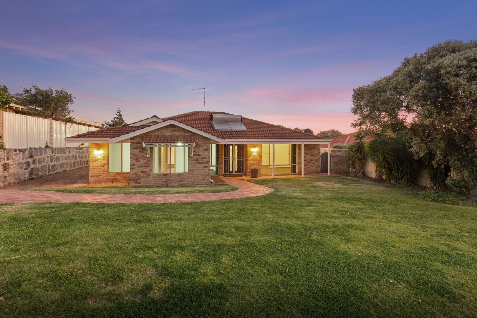 4 Lancett Court, Sorrento WA 6020, Image 0