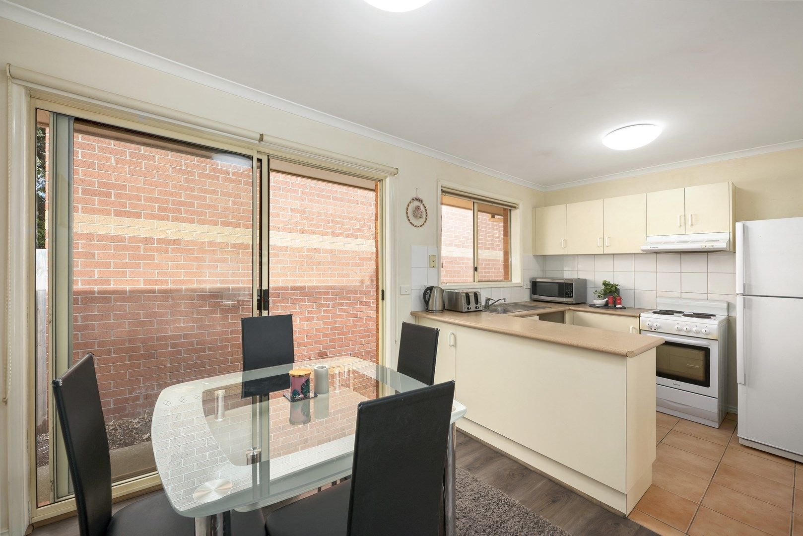 17/114 Warren Road, Mordialloc VIC 3195, Image 2