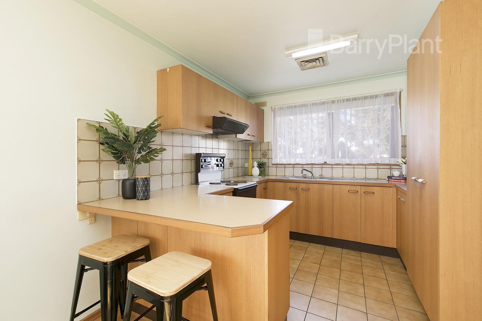 9 Ridder Court, Dingley Village VIC 3172, Image 2