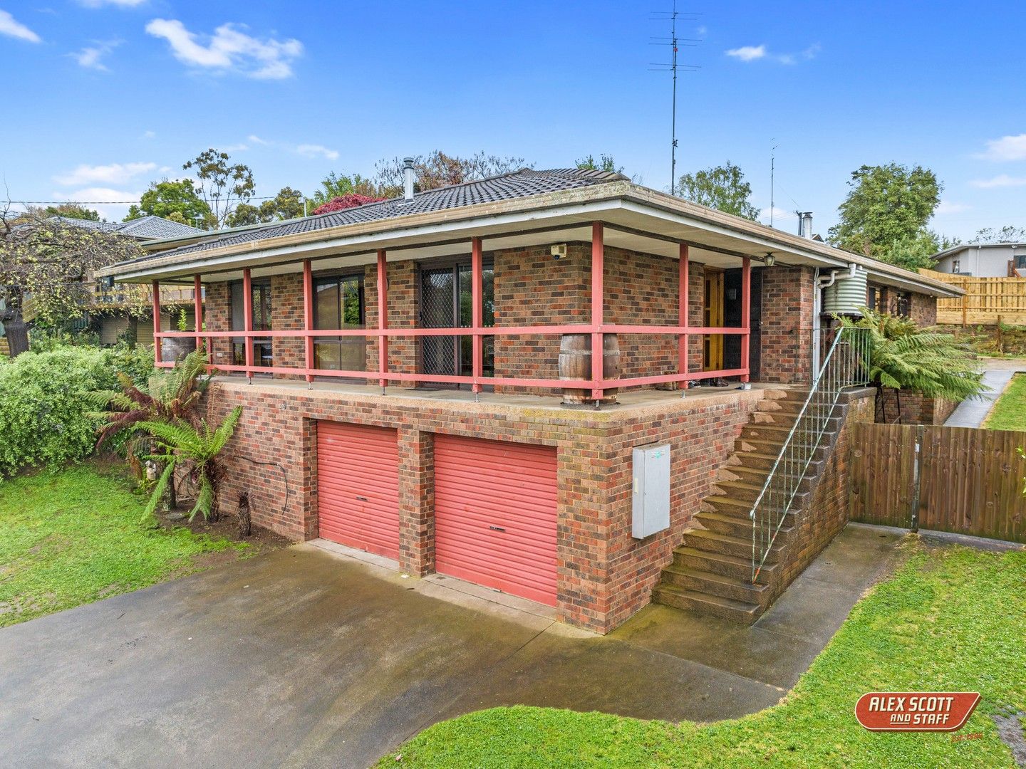 19 Lee Parade, Leongatha VIC 3953, Image 0