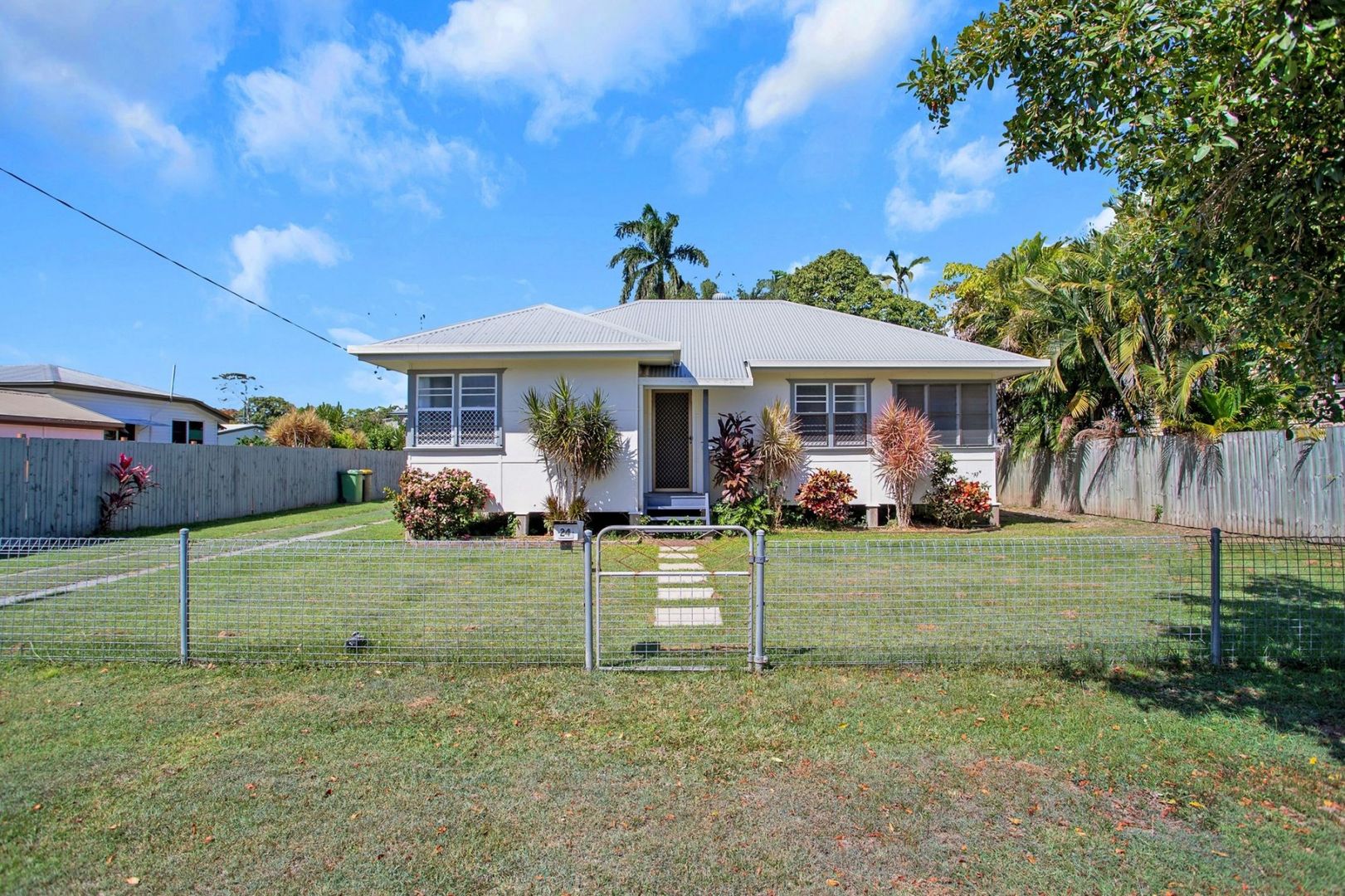 24 Hunter Street, West Mackay Property History & Address Research