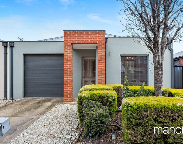 8/39 Astley Crescent, Point Cook VIC 3030