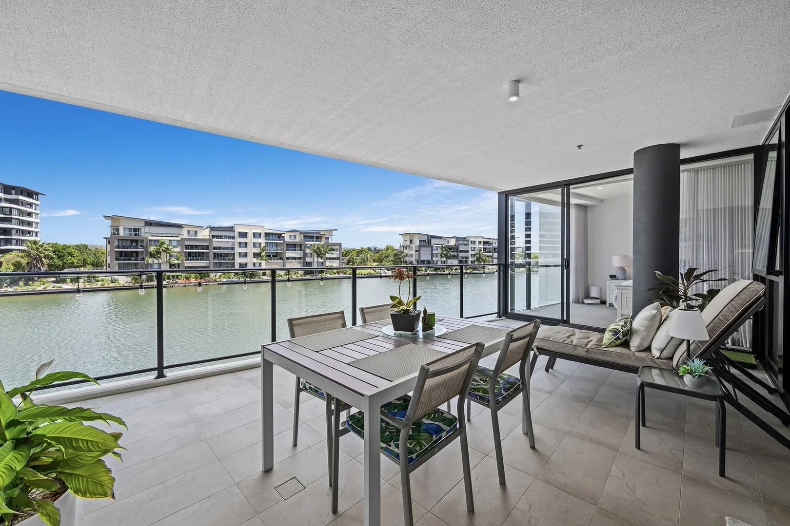 1204/6 Athena Boulevard, Hope Island QLD 4212