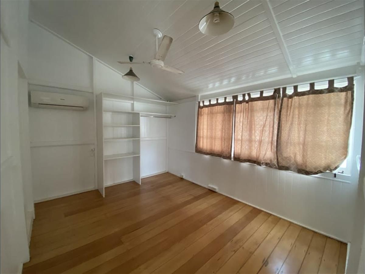 133 Buchan Street, Bungalow QLD 4870, Image 2