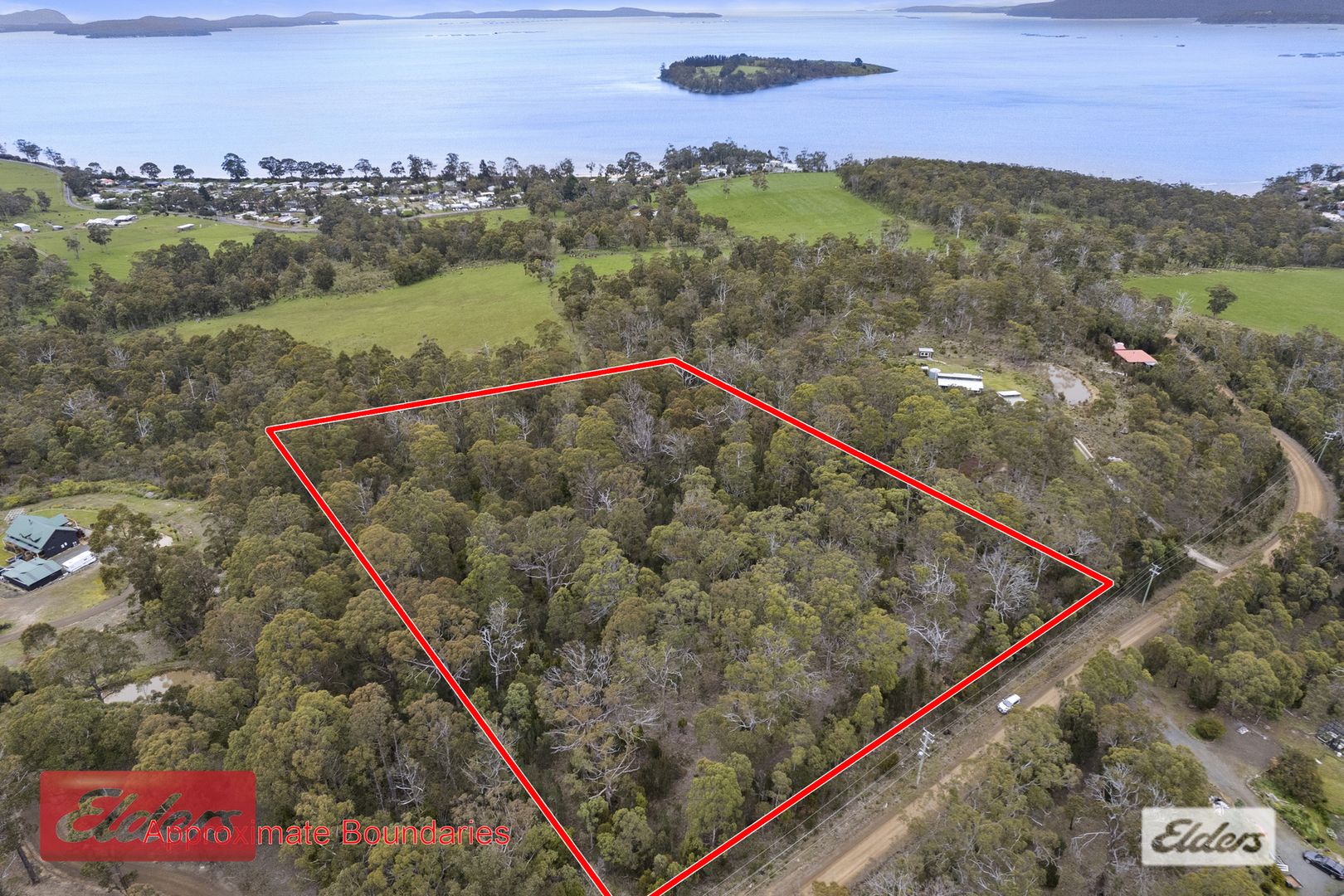 8 Scarrs Road, Garden Island Creek TAS 7112, Image 2