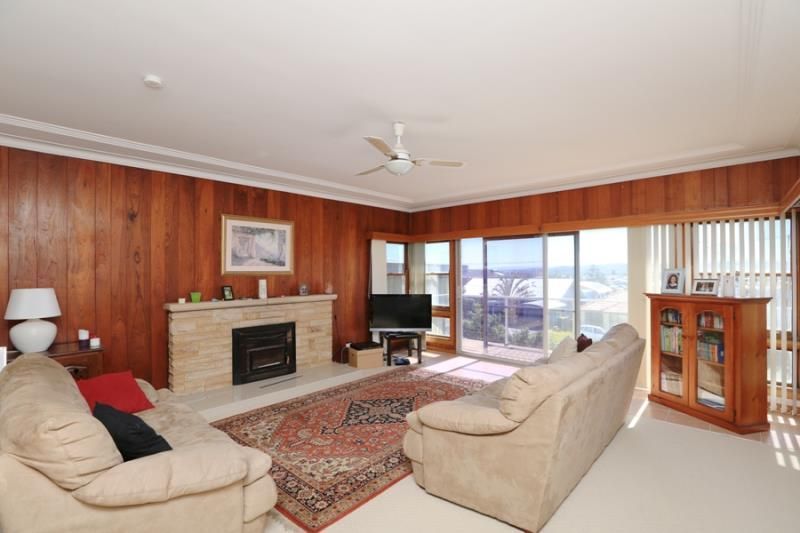 8 High Street, Redhead NSW 2290, Image 1