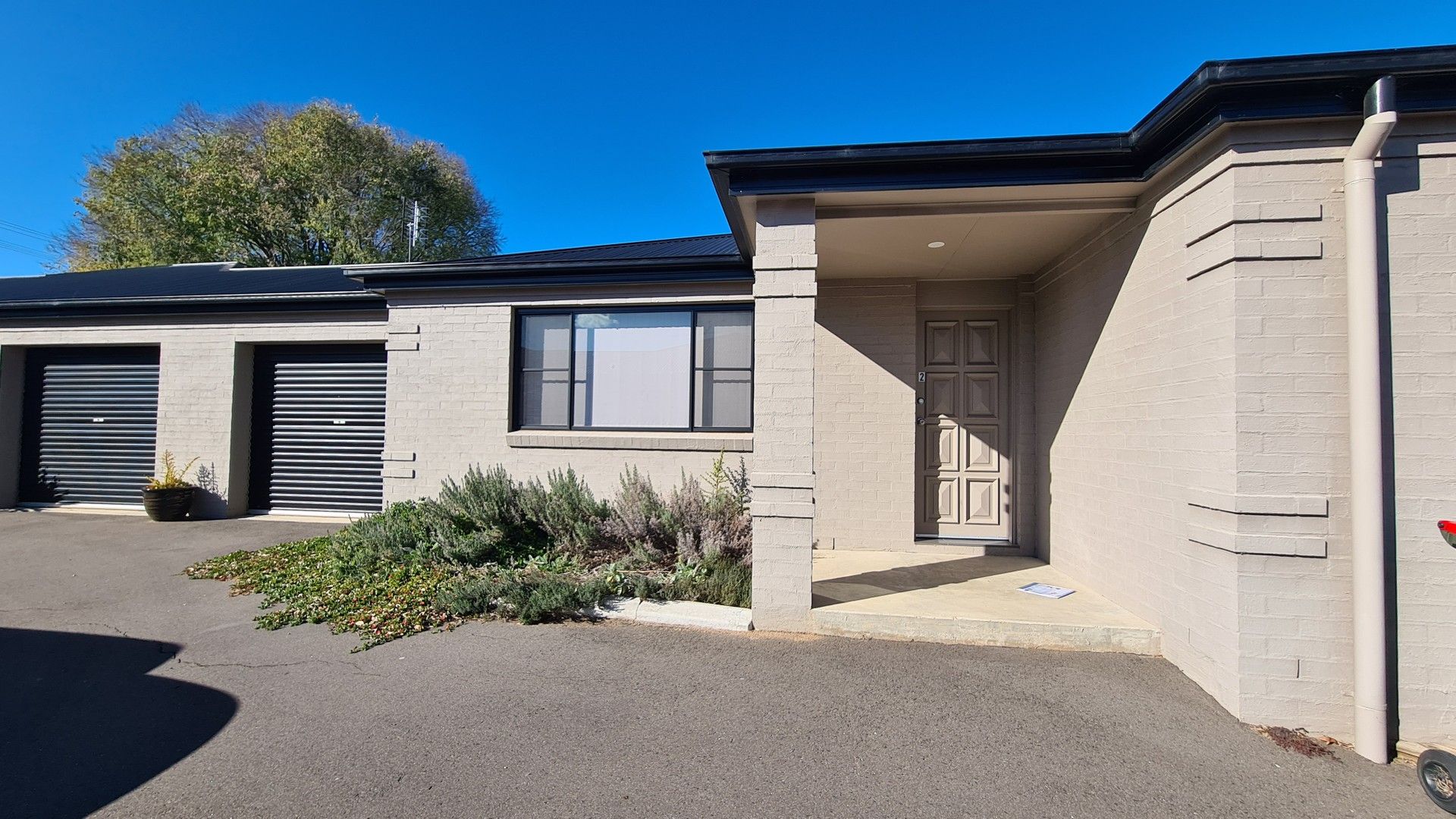 2 bedrooms Apartment / Unit / Flat in 2/157 Johnston Street TAMWORTH NSW, 2340
