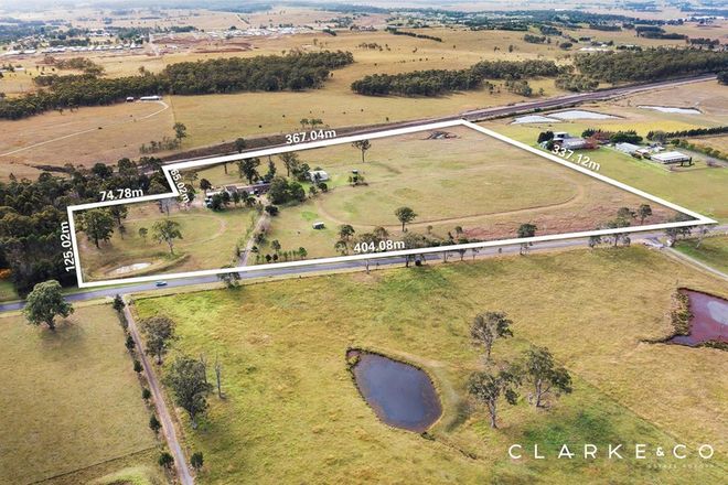 Picture of 324 Old North Road, LOCHINVAR NSW 2321