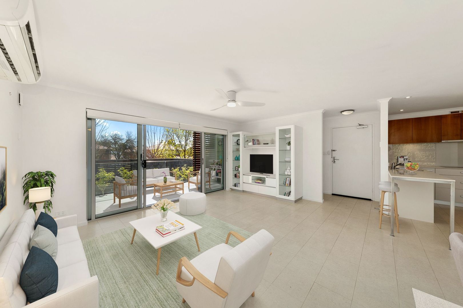 1/3 Taroona Place, Lyons ACT 2606, Image 2