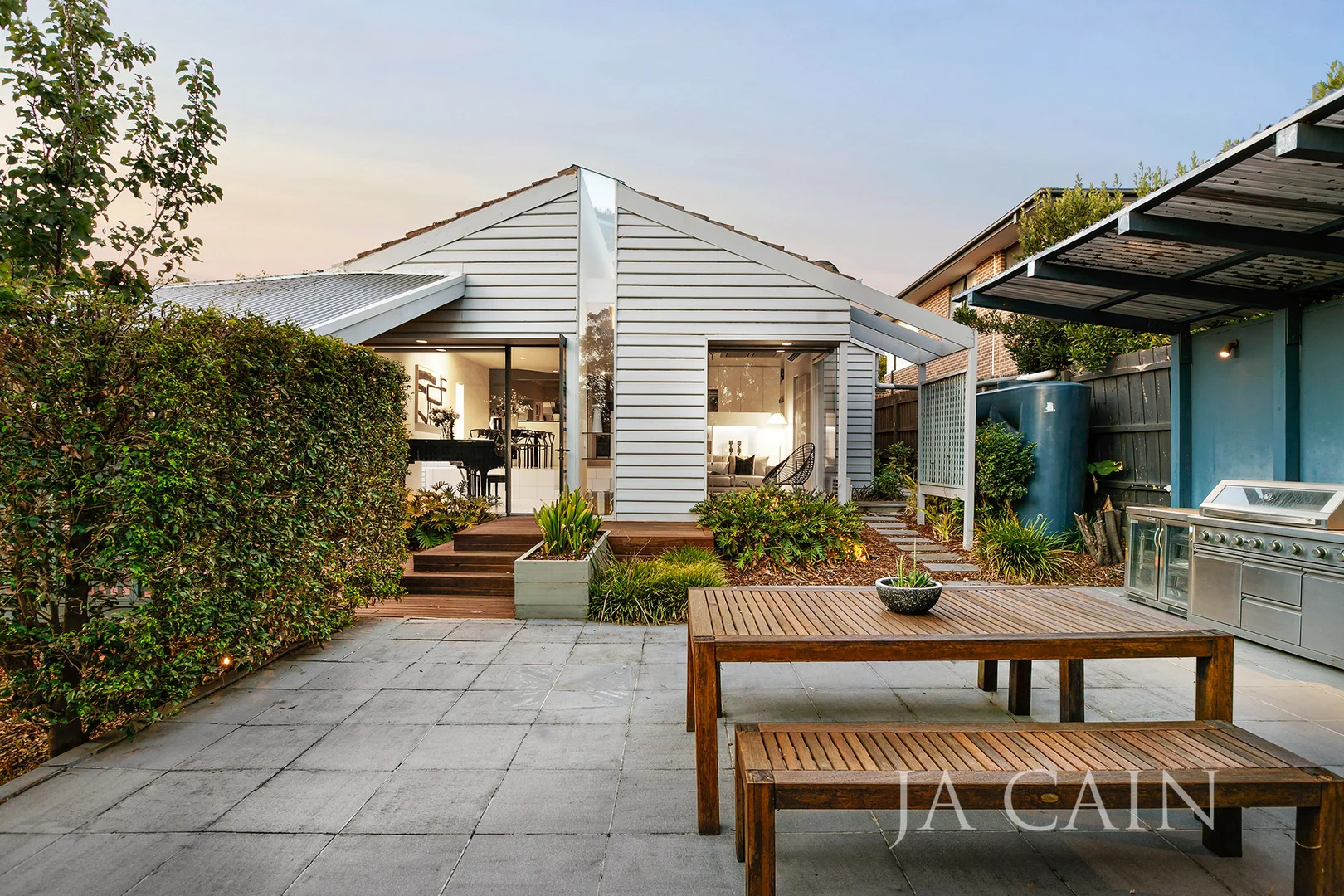 18 Kerferd Road, Glen Iris VIC 3146