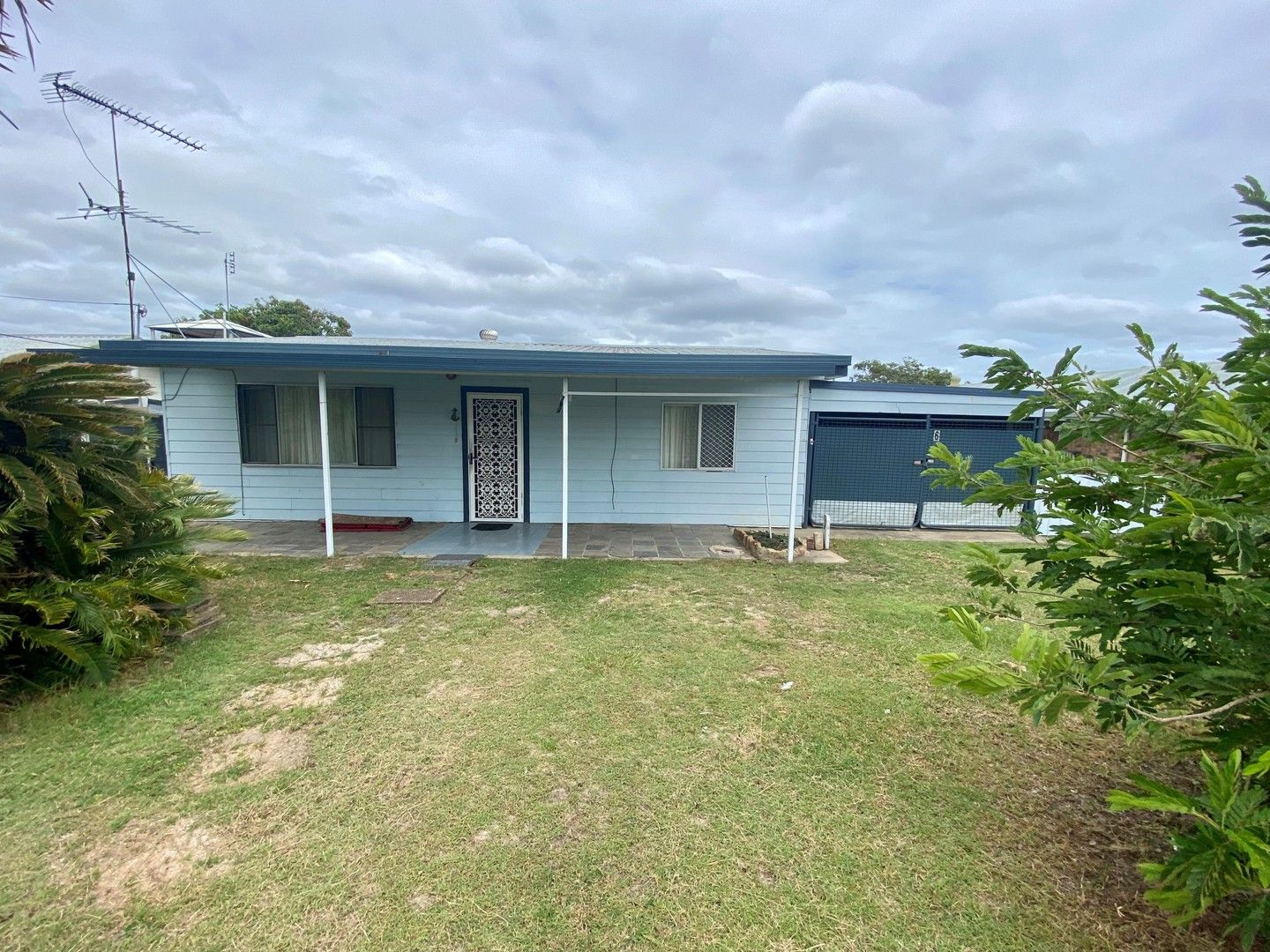 2 bedrooms House in 6 Scoines Street TURKEY BEACH QLD, 4678