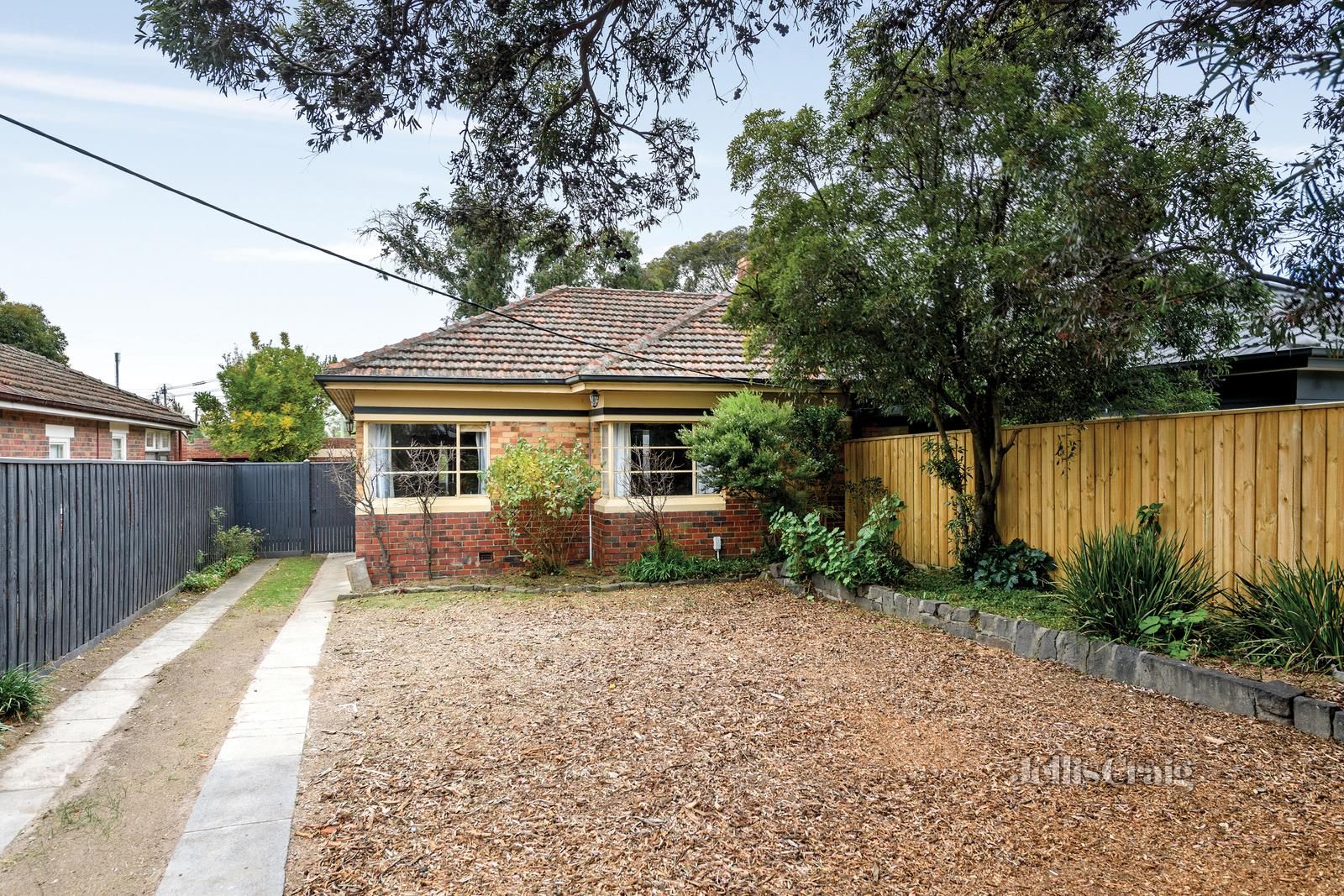 2 bedrooms House in 451 Waverley Road MALVERN EAST VIC, 3145
