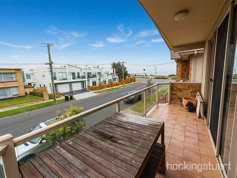 1/182 Beach Road, Mordialloc VIC 3195, Image 2