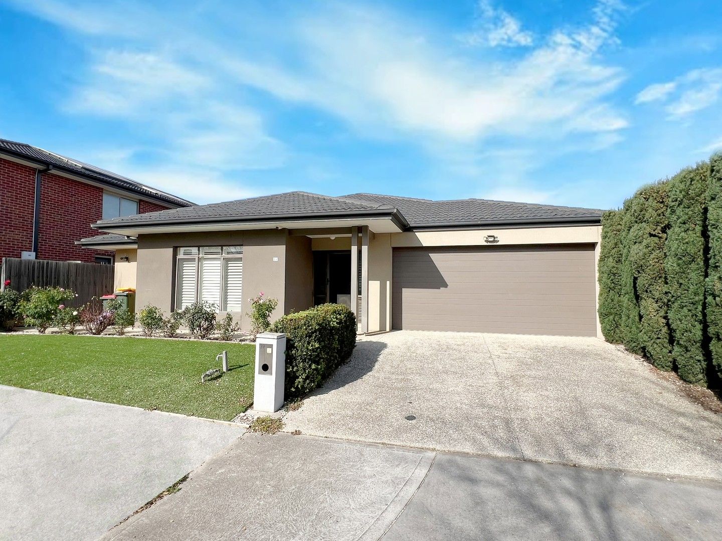 4 bedrooms House in 39 Heatherbell Ave POINT COOK VIC, 3030
