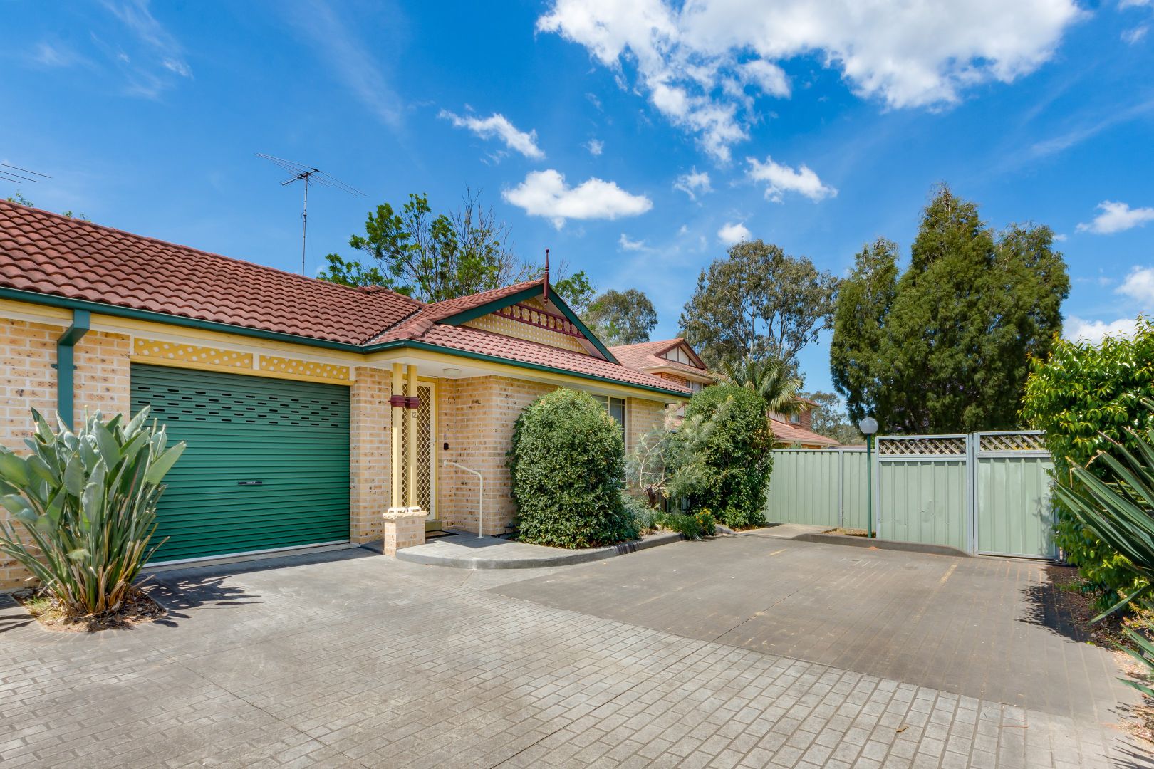 12/4-8 Gordon Avenue, Ingleburn NSW 2565, Image 1