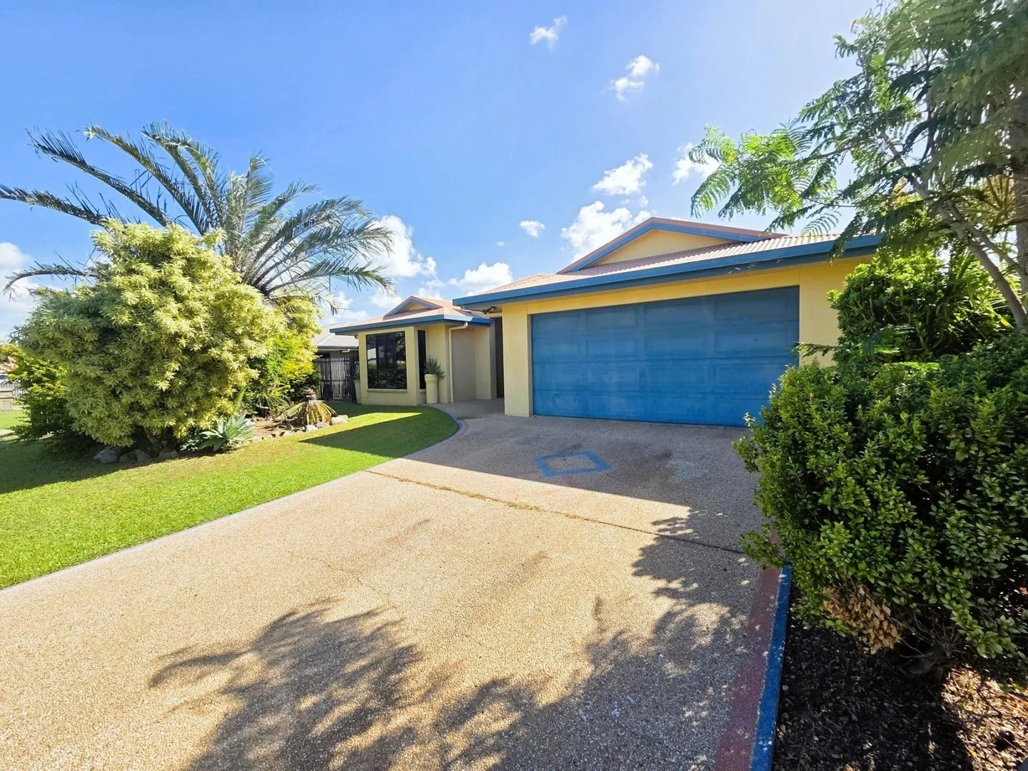 14 Victor Avenue, Glenella QLD 4740