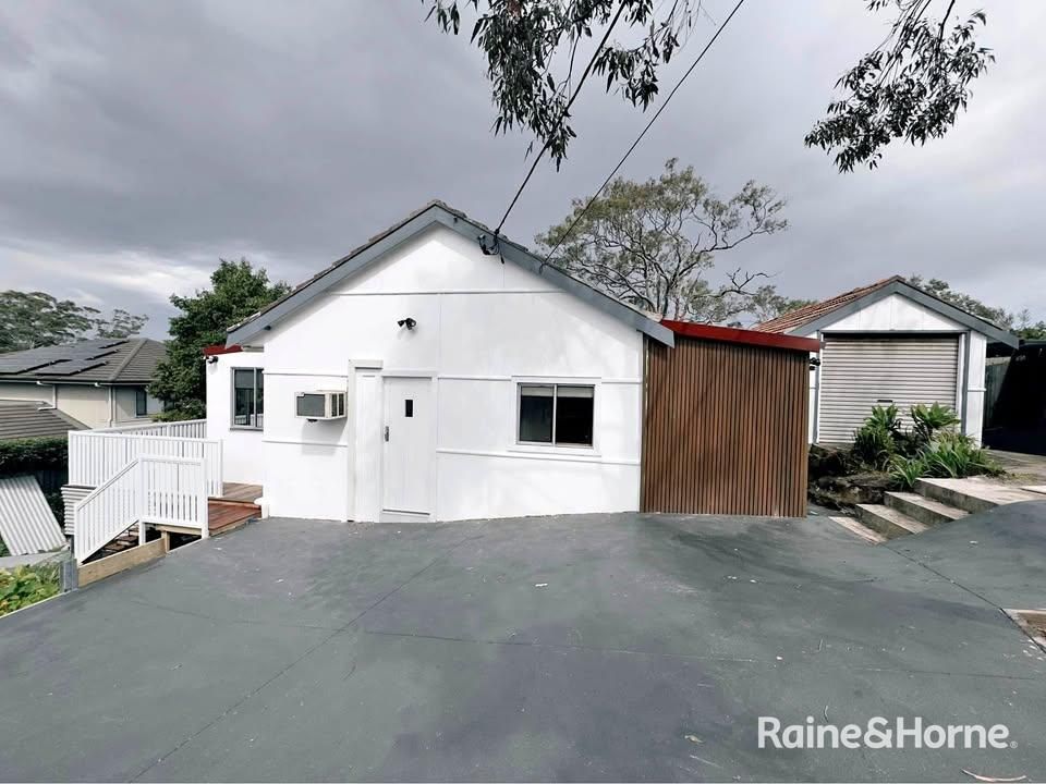 3 bedrooms House in 16 Collings St WAHROONGA NSW, 2076