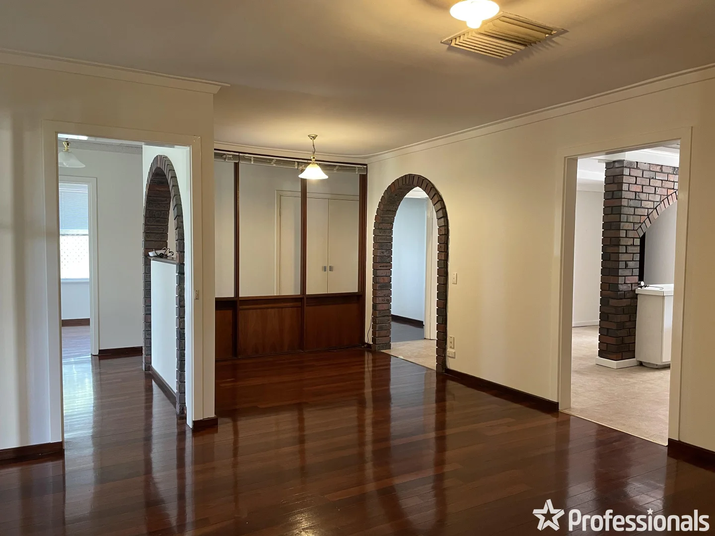Additional image 5 of 19 Hughenden Drive, Thornlie WA 6108