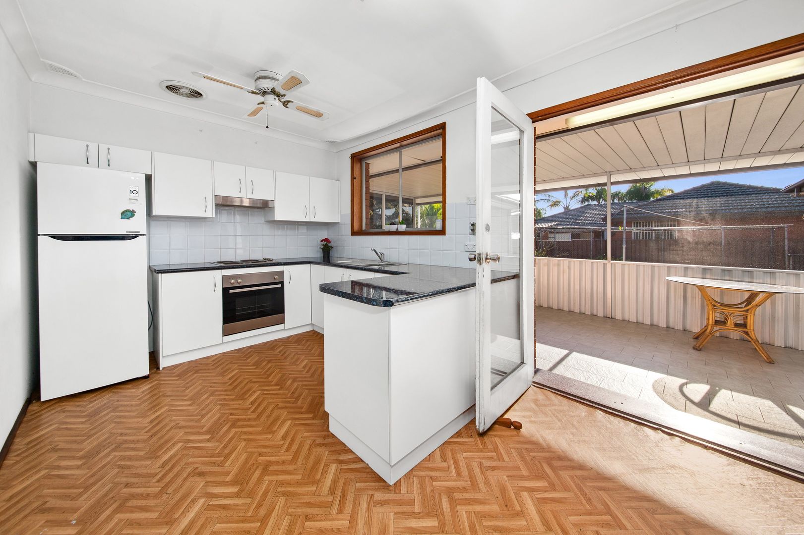 20 Glenbrook Crescent, Georges Hall NSW 2198, Image 2