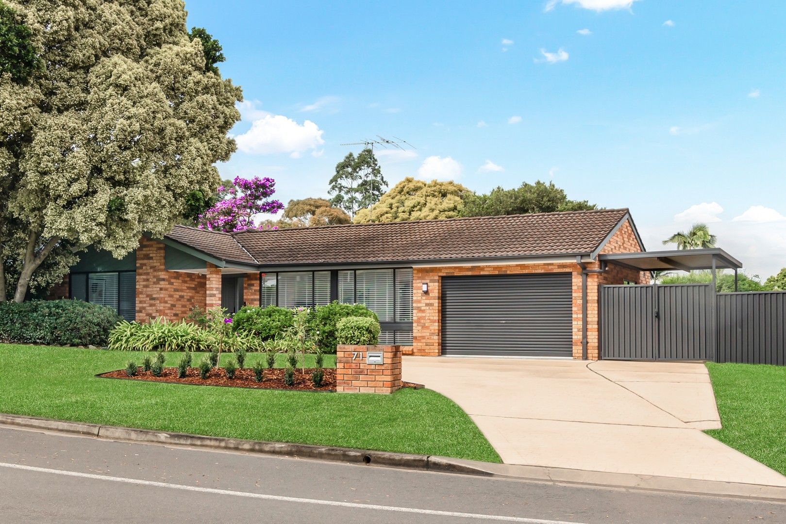 71 Crestwood Drive, Baulkham Hills NSW 2153, Image 0