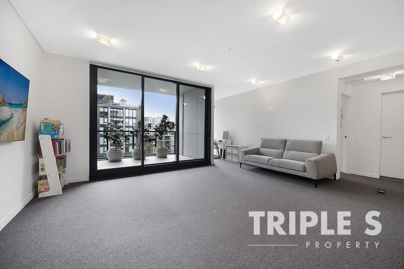 2 bedrooms Apartment / Unit / Flat in 912/1 Network Place NORTH RYDE NSW, 2113