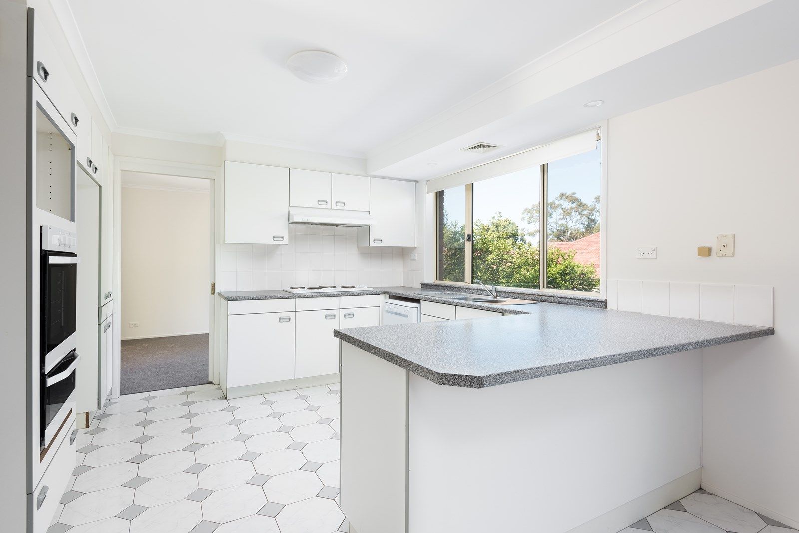 50 Soldiers Road, Jannali NSW 2226, Image 2