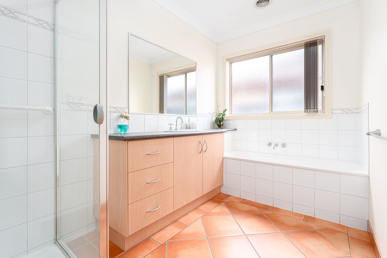 25B McClelland Street, Bell Park VIC 3215 House For Rent Domain