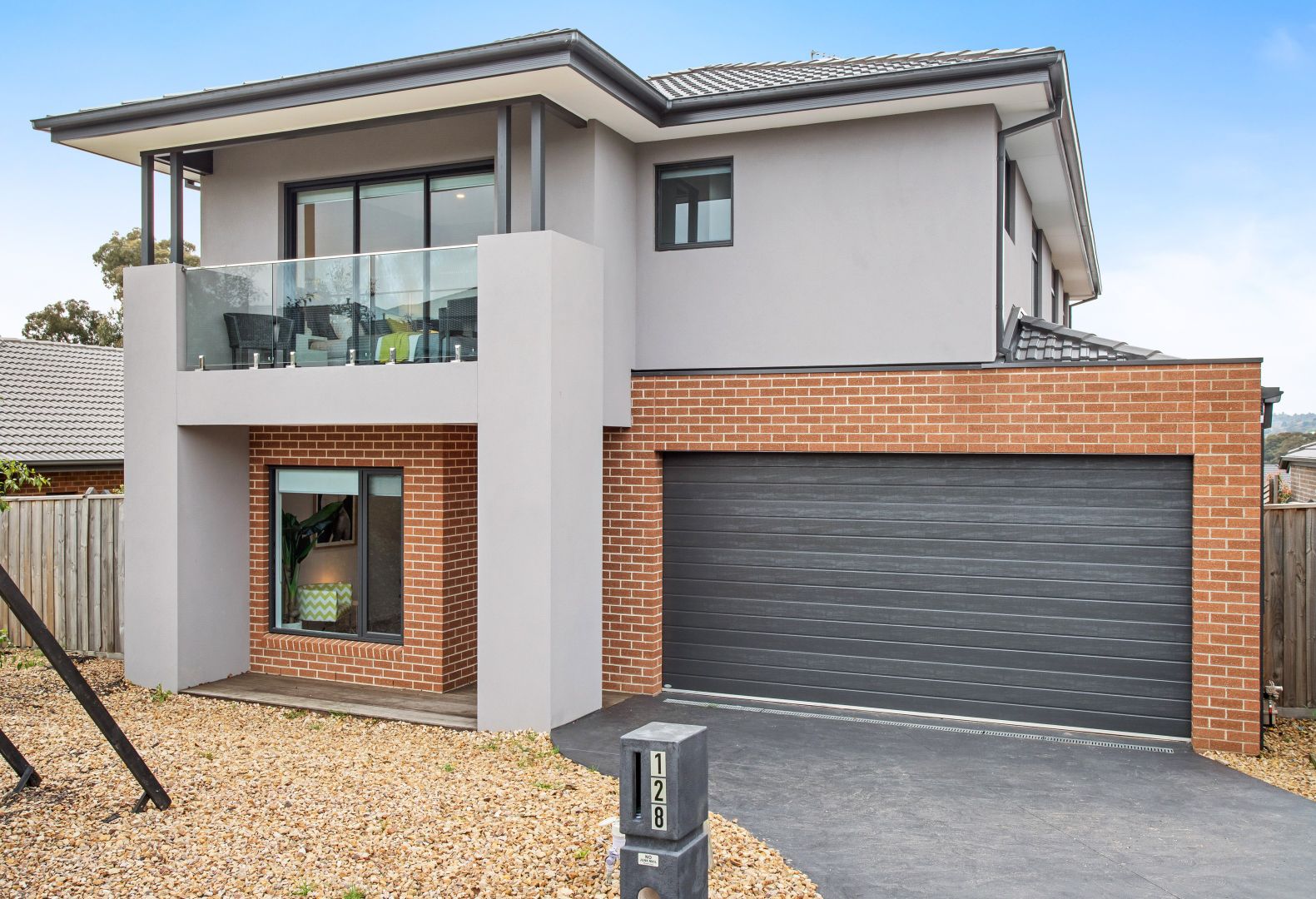 128 Evans Drive, Croydon VIC 3136, Image 2