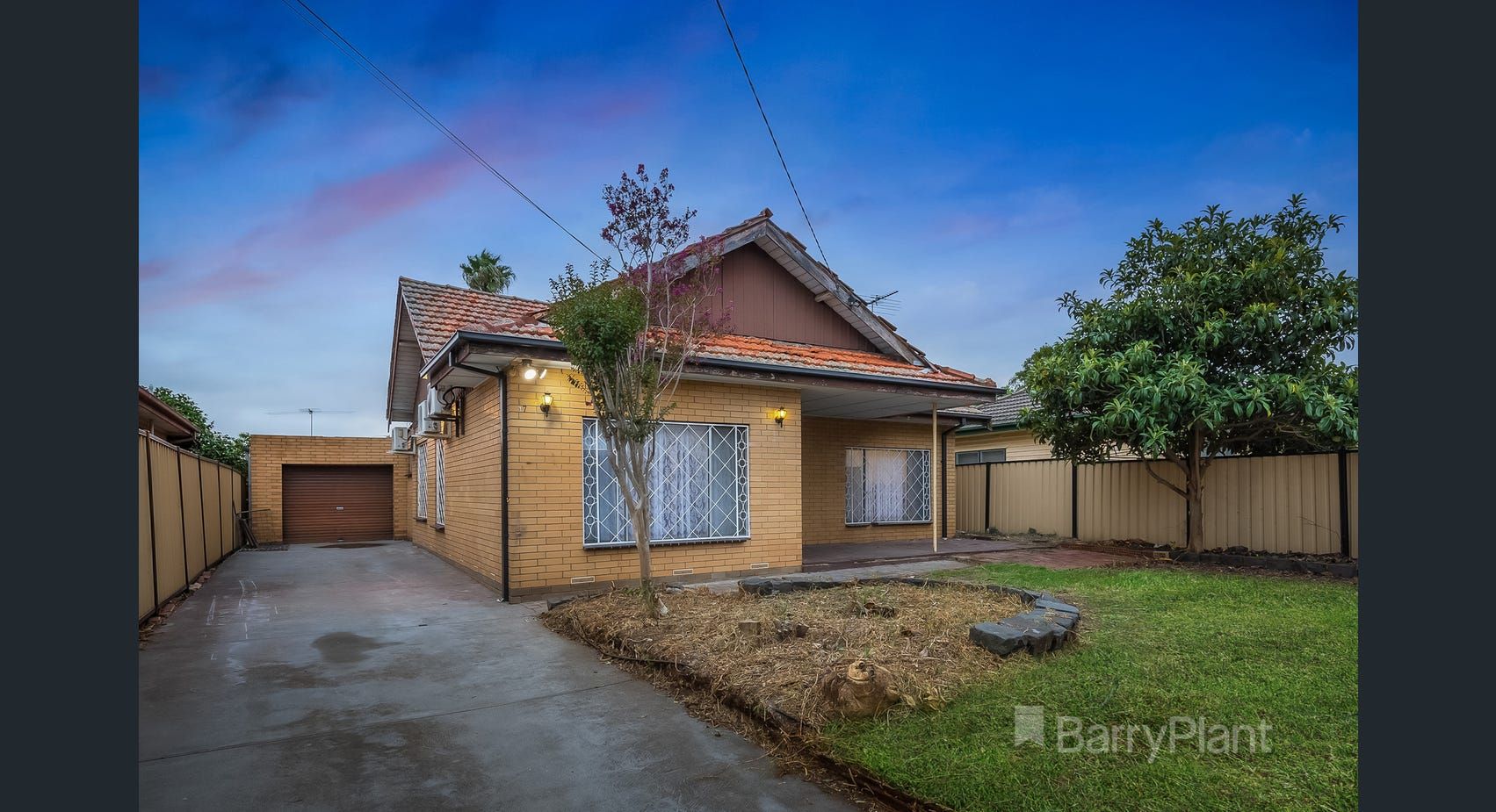 4 bedrooms House in 17 Walmer Avenue ST ALBANS VIC, 3021