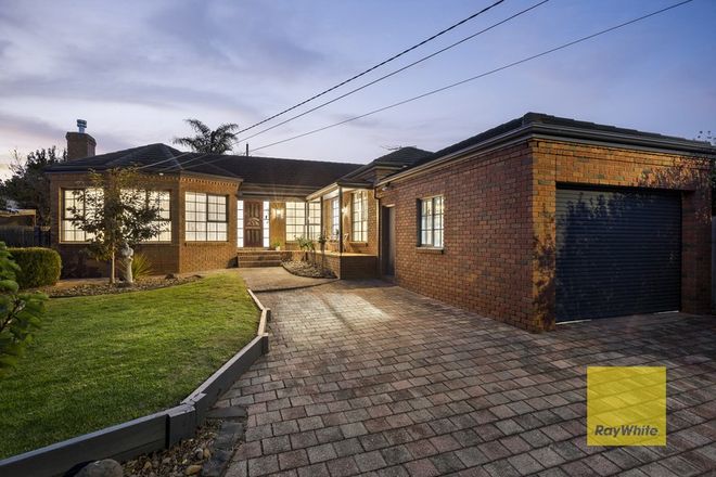 Picture of 6 Rosewood Court, GROVEDALE VIC 3216