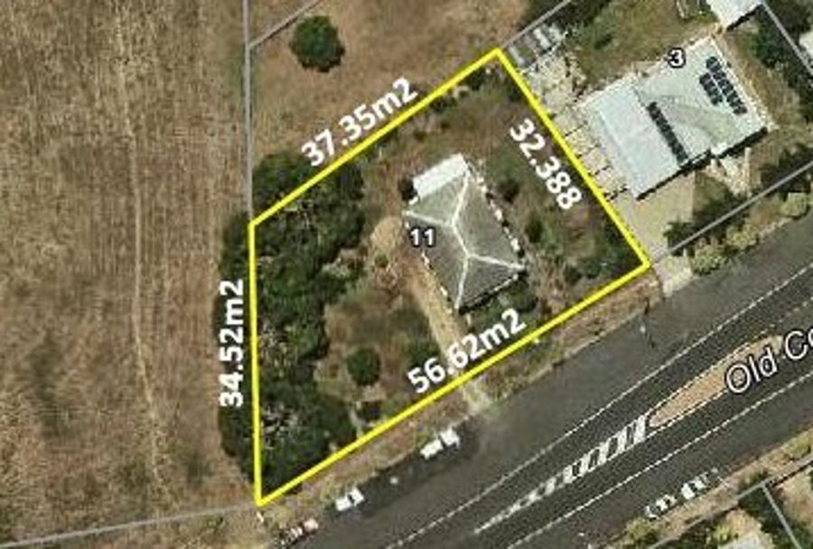 11 Old Common Road, Belgian Gardens QLD 4810, Image 0