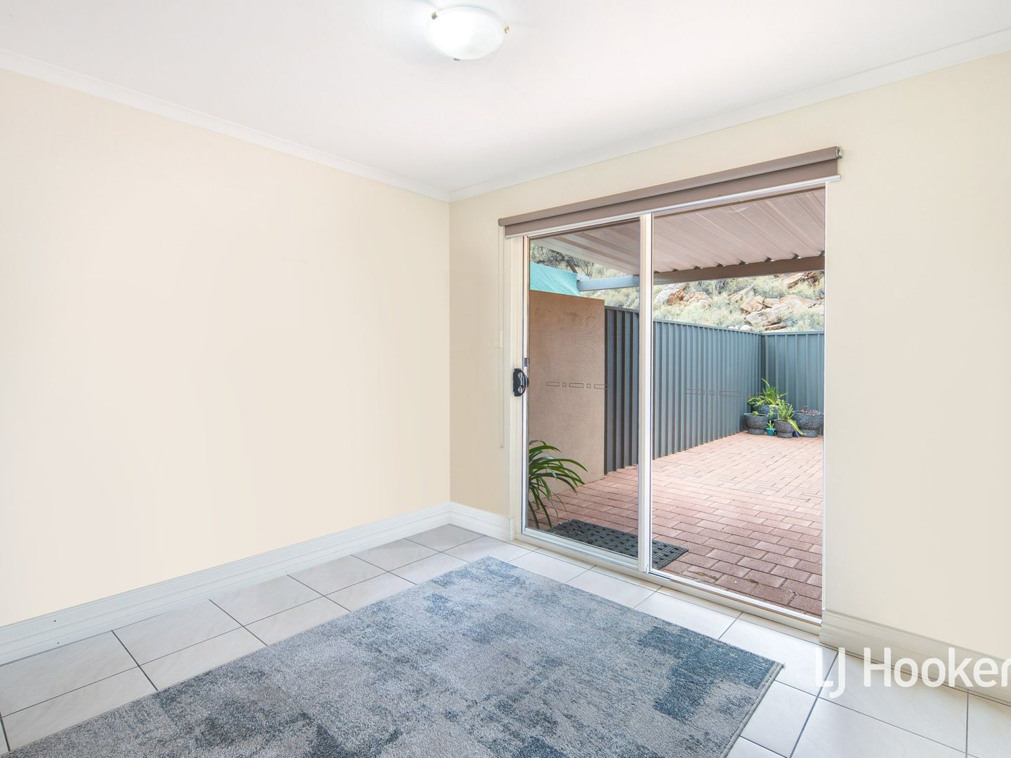 6/137 Burke Street, East Side NT 0870, Image 2