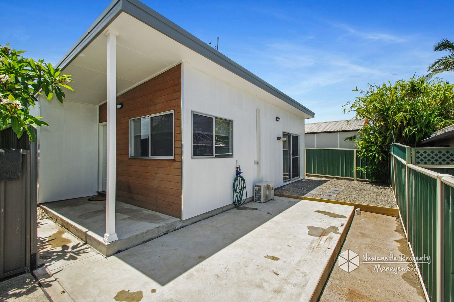 2 bedrooms House in 36a Renfrew Crescent EDGEWORTH NSW, 2285