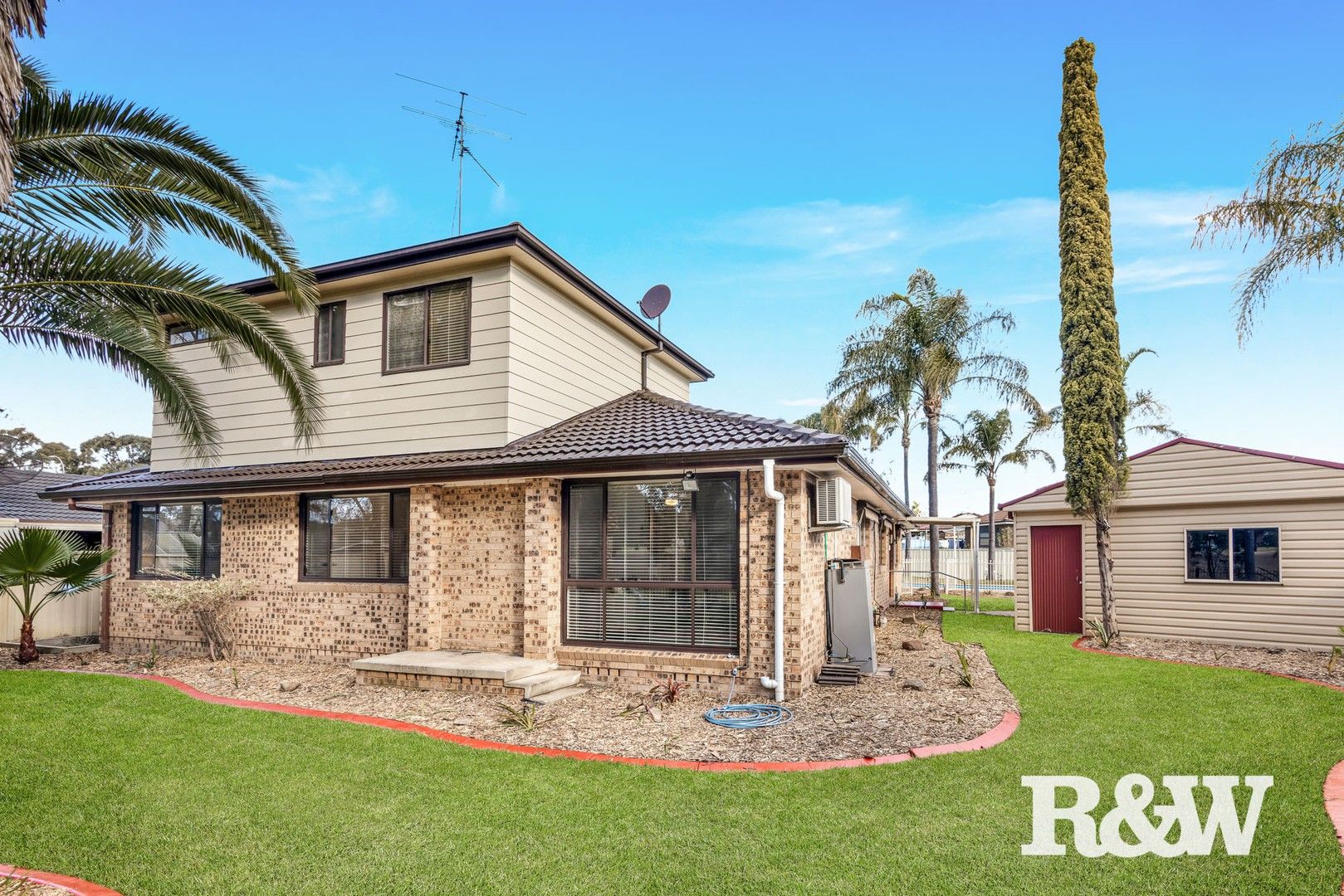 16 Avon Place, St Clair NSW 2759, Image 0