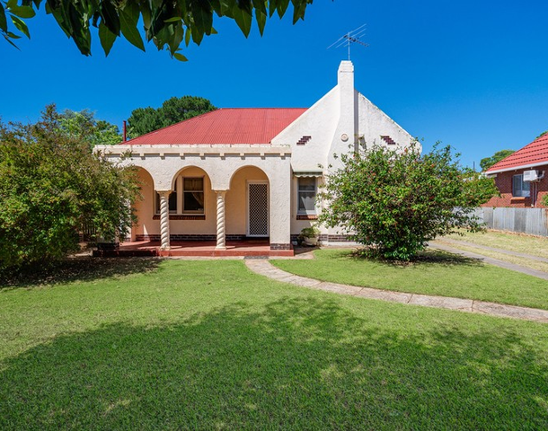 28 Hereford Avenue, Trinity Gardens SA 5068