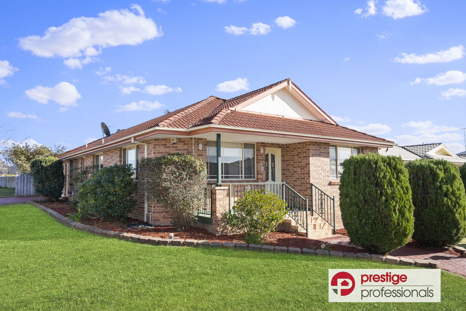 2 Alexandrina Court, Wattle Grove NSW 2173, Image 0