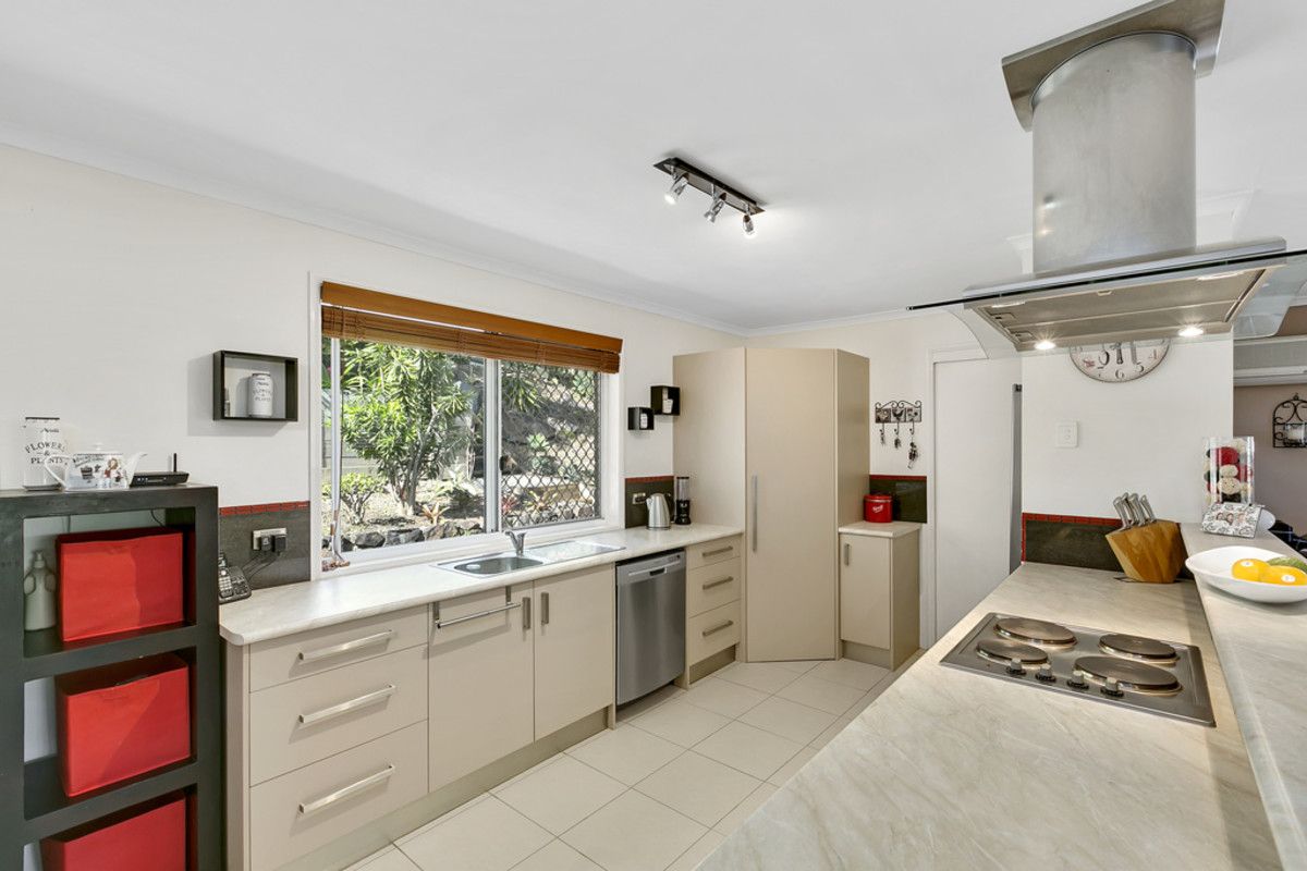 9 Stanhope Court, Worongary QLD 4213, Image 2