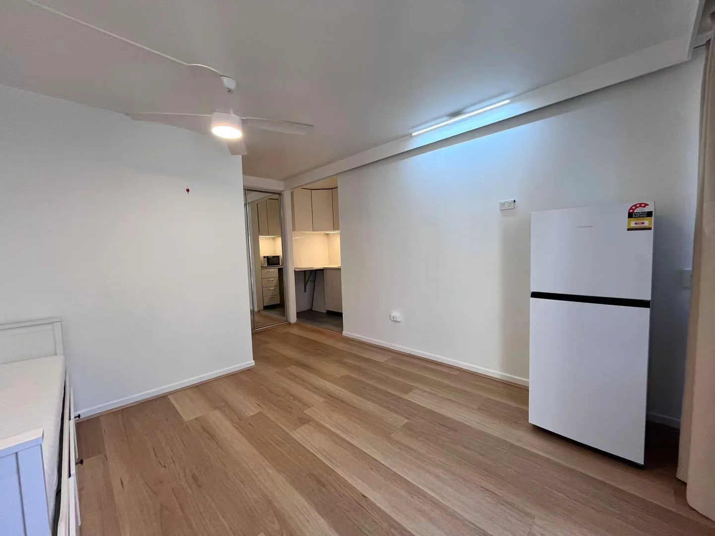 Additional image 4 of 19/2877 Gold Coast HWY, Surfers Paradise QLD 4217