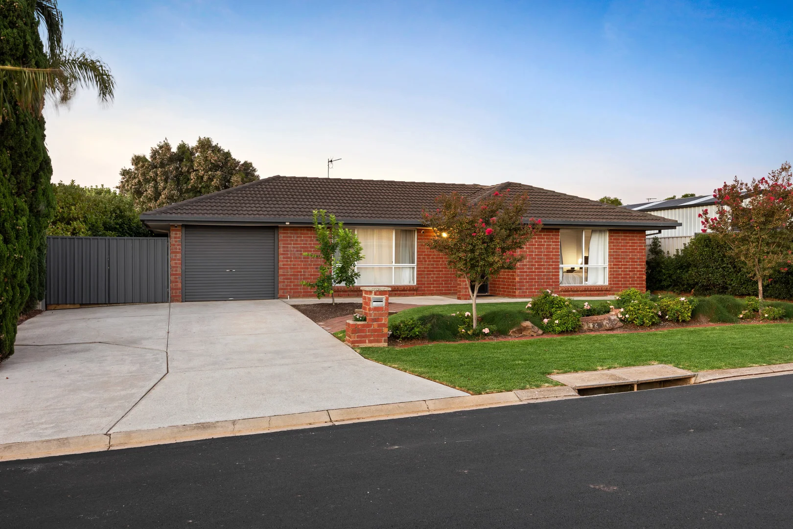 Additional image 2 of 19 Magnolia Crescent, Craigmore SA 5114