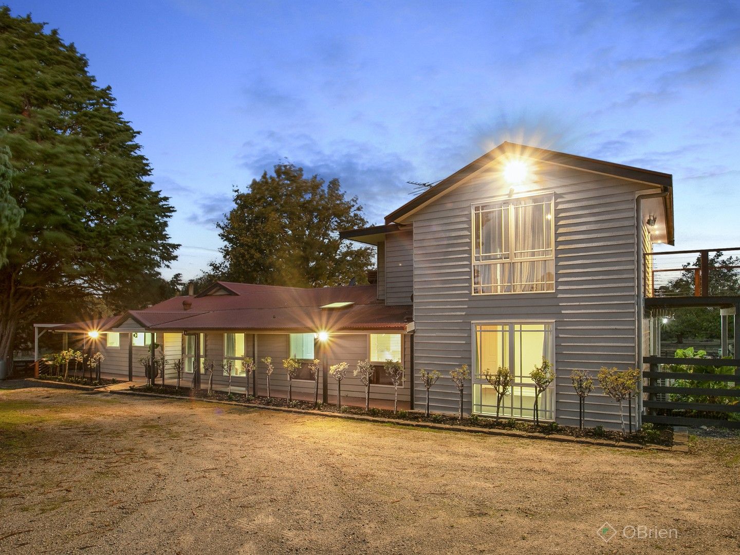5 bedrooms Acreage / Semi-Rural in 40 Oakhill Road PEARCEDALE VIC, 3912