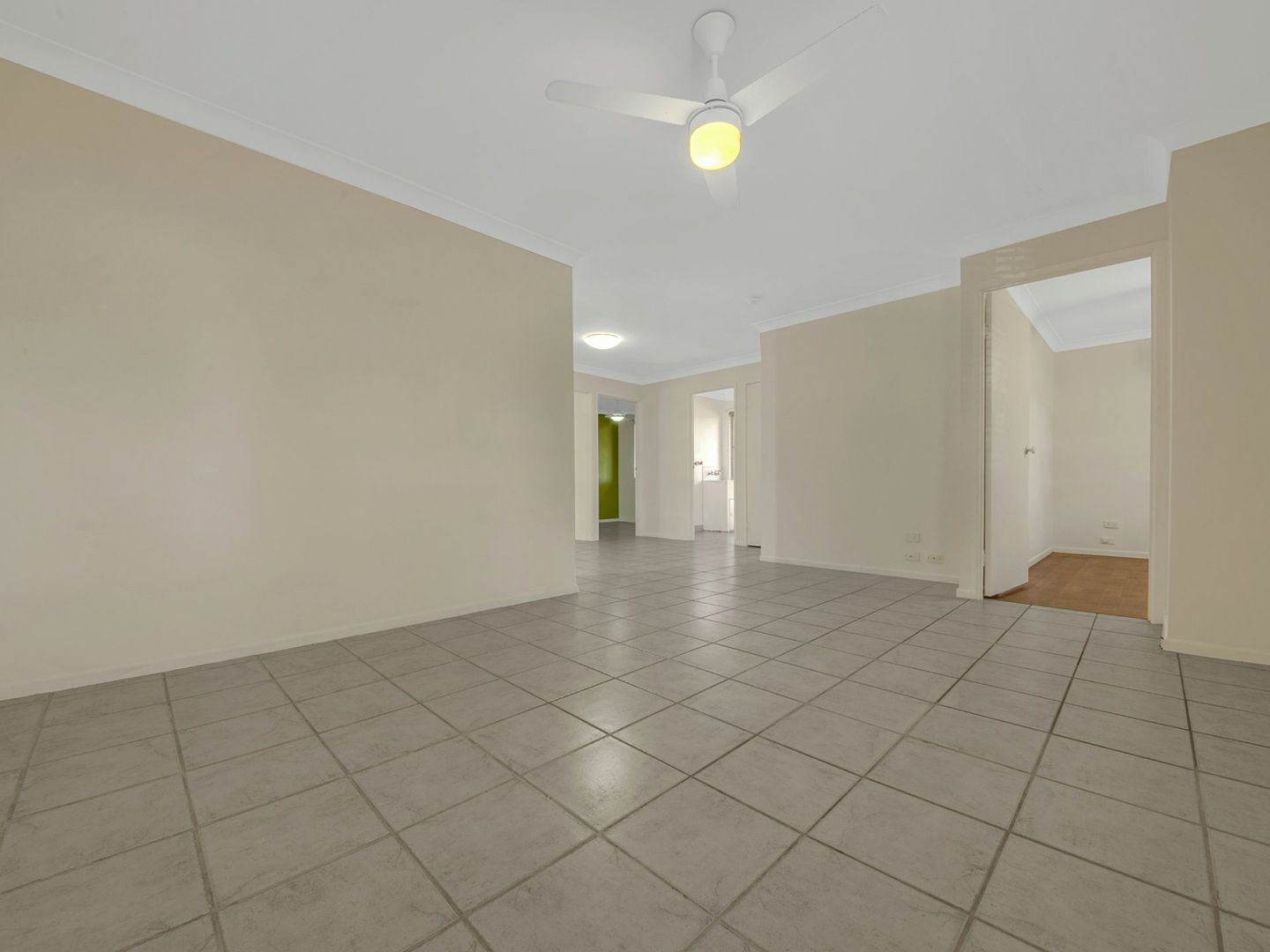 8 Keating Street, Tannum Sands QLD 4680, Image 2