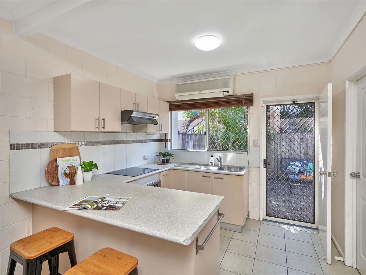 3/12 Short Street, Redlynch QLD 4870, Image 2