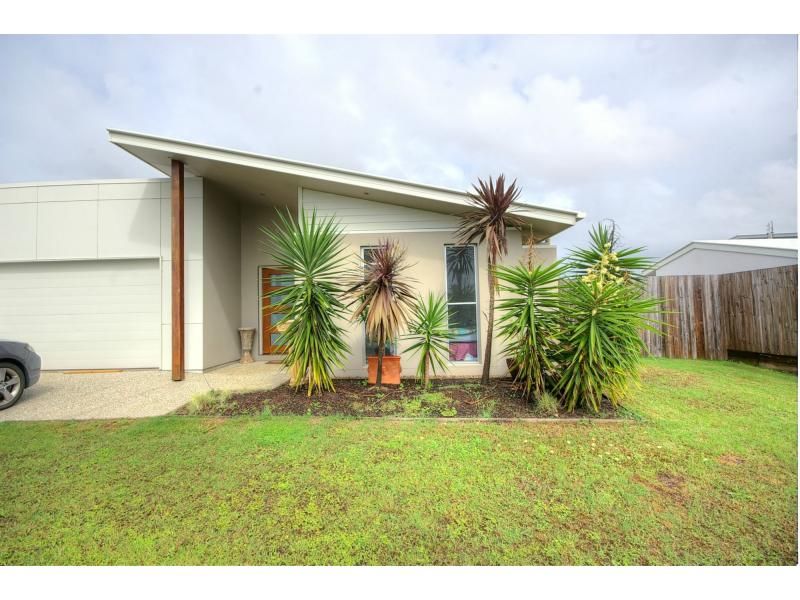 Sold 4 Robur Crescent, BRIGHTWATER, MOUNTAIN CREEK QLD 4557 on 03 Jan