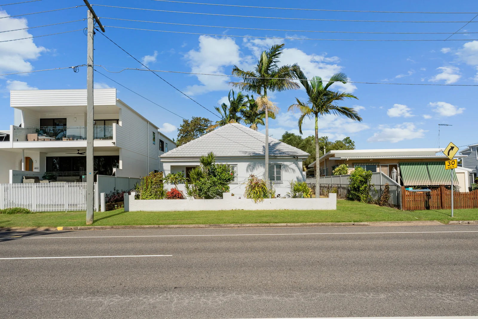 Additional image 2 of 38 Oyster Point Esplanade, Scarborough QLD 4020
