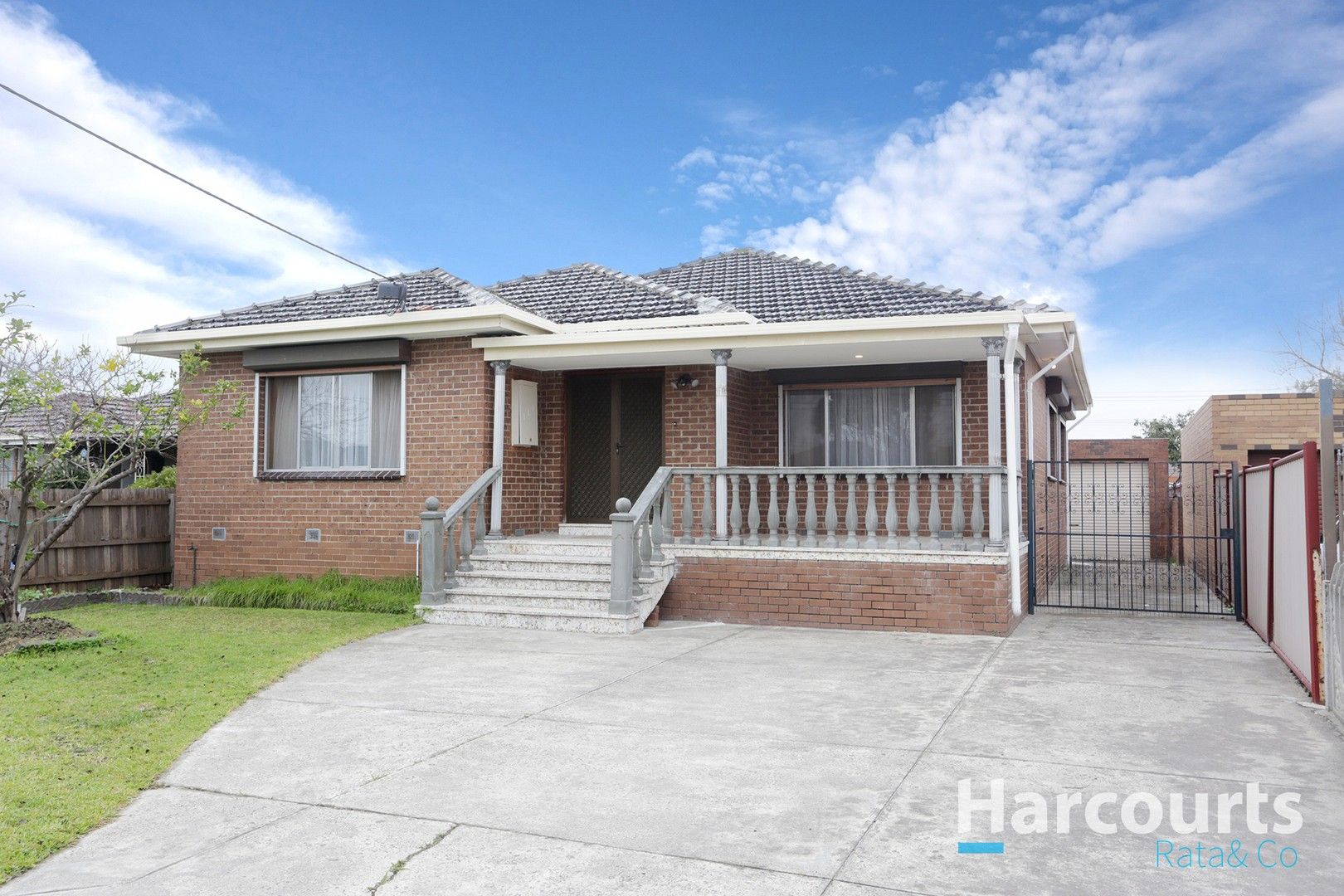 4 bedrooms House in 161 The Boulevard THOMASTOWN VIC, 3074